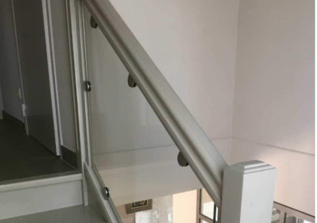 Aménagement intérieur en verre